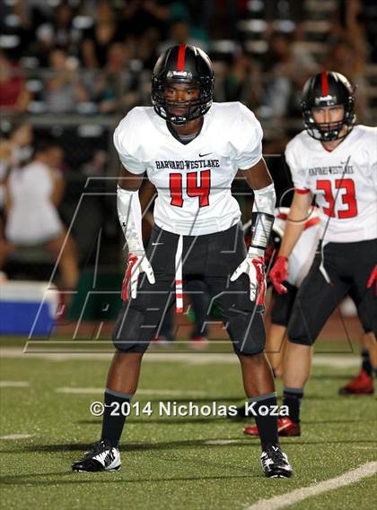 Thumbnail 2 in Harvard-Westlake vs. Granada Hills photogallery.