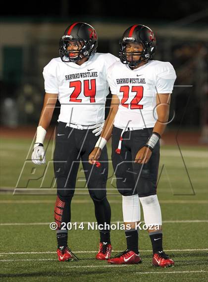 Thumbnail 2 in Harvard-Westlake vs. Granada Hills photogallery.