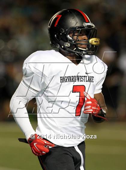 Thumbnail 3 in Harvard-Westlake vs. Granada Hills photogallery.