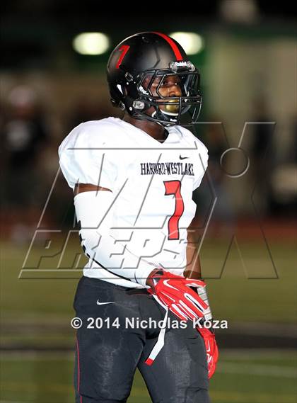 Thumbnail 3 in Harvard-Westlake vs. Granada Hills photogallery.
