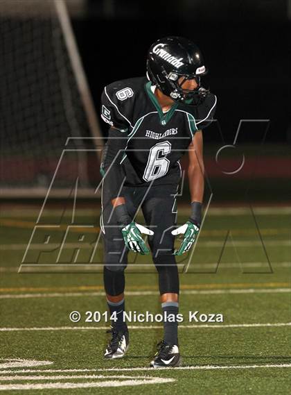 Thumbnail 3 in Harvard-Westlake vs. Granada Hills photogallery.