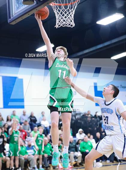 Thumbnail 1 in Bishop Grimes vs Bishop Ludden photogallery.