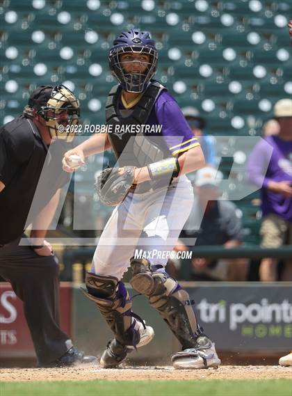 Thumbnail 3 in Valley Mills vs. Shiner (UIL 2A Baseball Final) photogallery.