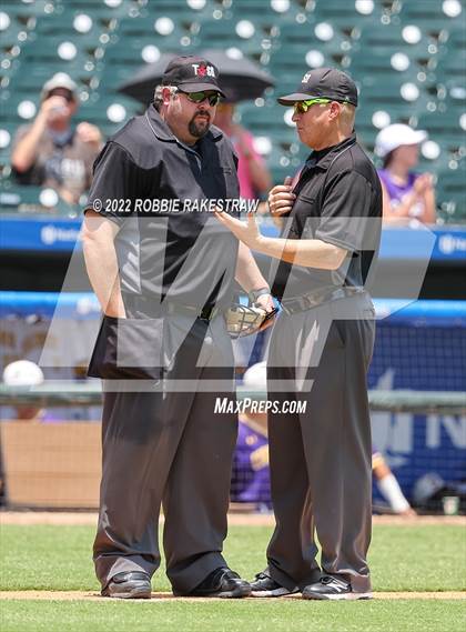 Thumbnail 3 in Valley Mills vs. Shiner (UIL 2A Baseball Final) photogallery.