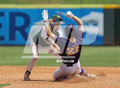 Thumbnail 3 in Valley Mills vs. Shiner (UIL 2A Baseball Final) photogallery.