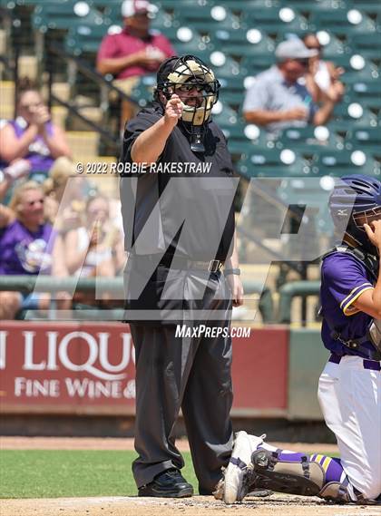 Thumbnail 3 in Valley Mills vs. Shiner (UIL 2A Baseball Final) photogallery.