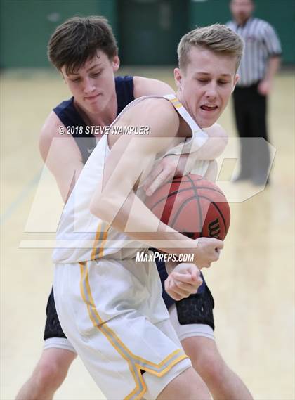 Thumbnail 2 in Hendersonville Vs Katie Duncan Smith DAR (Friendship Christian Tournament) photogallery.
