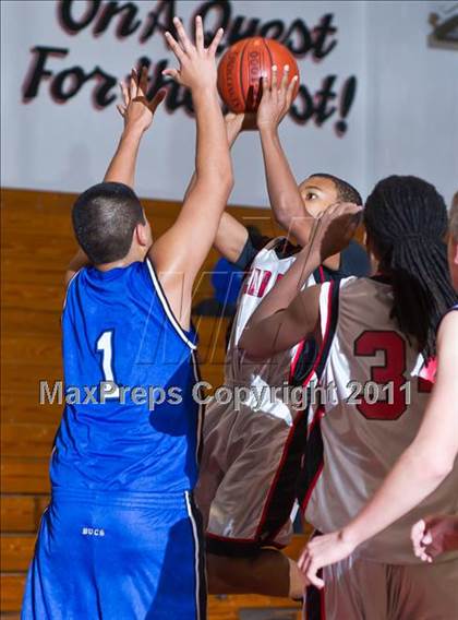Thumbnail 3 in Brazoswood (Freshmen A) @ Clear Brook (Freshmen A) photogallery.