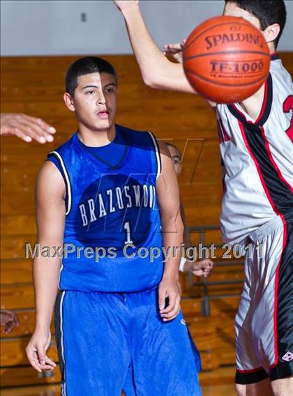 Thumbnail 1 in Brazoswood (Freshmen A) @ Clear Brook (Freshmen A) photogallery.