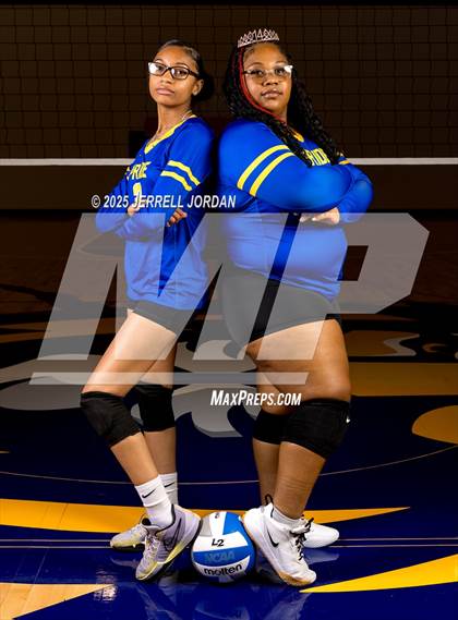 Thumbnail 1 in Henderson Collegiate (Team & Individual) photogallery.