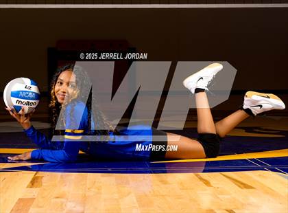 Thumbnail 1 in Henderson Collegiate (Team & Individual) photogallery.