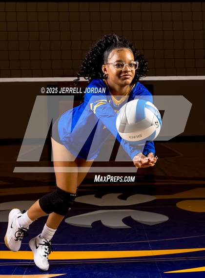 Thumbnail 2 in Henderson Collegiate (Team & Individual) photogallery.