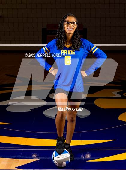 Thumbnail 2 in Henderson Collegiate (Team & Individual) photogallery.