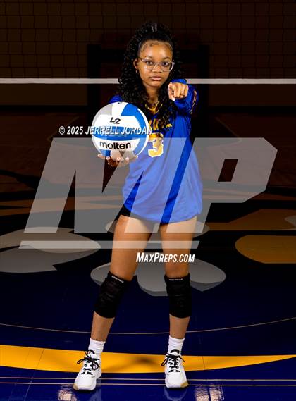 Thumbnail 1 in Henderson Collegiate (Team & Individual) photogallery.