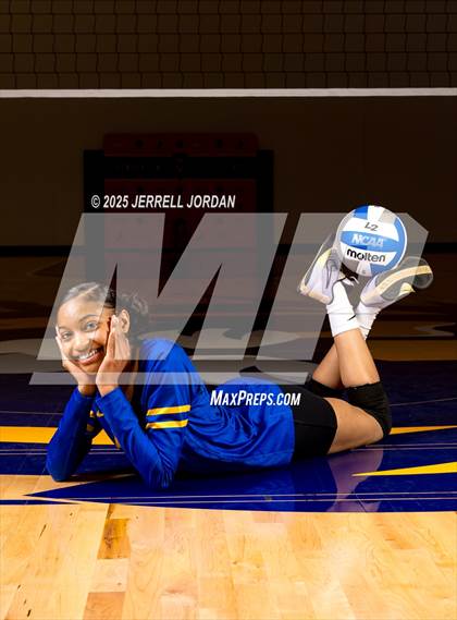 Thumbnail 1 in Henderson Collegiate (Team & Individual) photogallery.