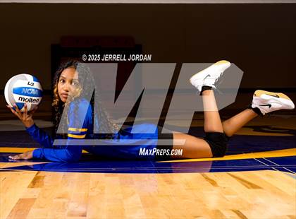 Thumbnail 2 in Henderson Collegiate (Team & Individual) photogallery.