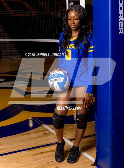 Thumbnail 3 in Henderson Collegiate (Team & Individual) photogallery.