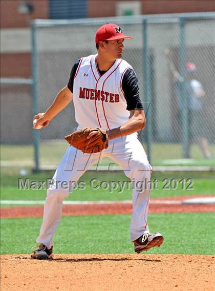 Thumbnail 1 in Muenster vs. Dodd City (UIL 1A Region 2 Quarterfinal Playoff) photogallery.