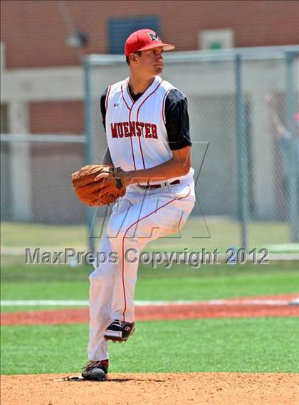 Thumbnail 2 in Muenster vs. Dodd City (UIL 1A Region 2 Quarterfinal Playoff) photogallery.