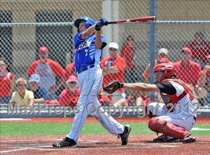 Thumbnail 2 in Muenster vs. Dodd City (UIL 1A Region 2 Quarterfinal Playoff) photogallery.