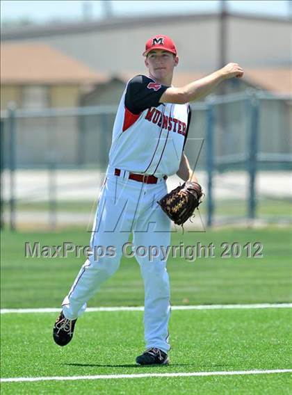 Thumbnail 2 in Muenster vs. Dodd City (UIL 1A Region 2 Quarterfinal Playoff) photogallery.
