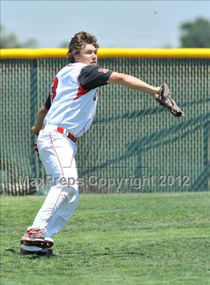 Thumbnail 3 in Muenster vs. Dodd City (UIL 1A Region 2 Quarterfinal Playoff) photogallery.