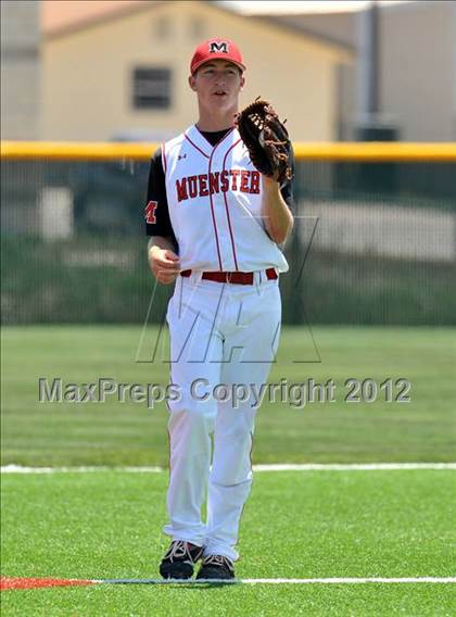 Thumbnail 1 in Muenster vs. Dodd City (UIL 1A Region 2 Quarterfinal Playoff) photogallery.