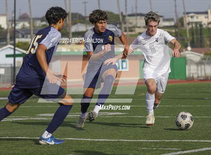 Thumbnail 1 in Venice vs Millikan (South High Holiday Soccer Tournament) photogallery.