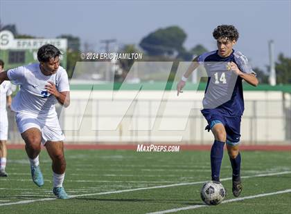 Thumbnail 3 in Venice vs Millikan (South High Holiday Soccer Tournament) photogallery.