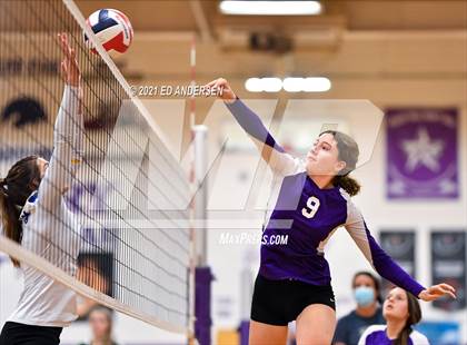 Thumbnail 2 in Lowry vs Yerington (Yerington Tournament) photogallery.