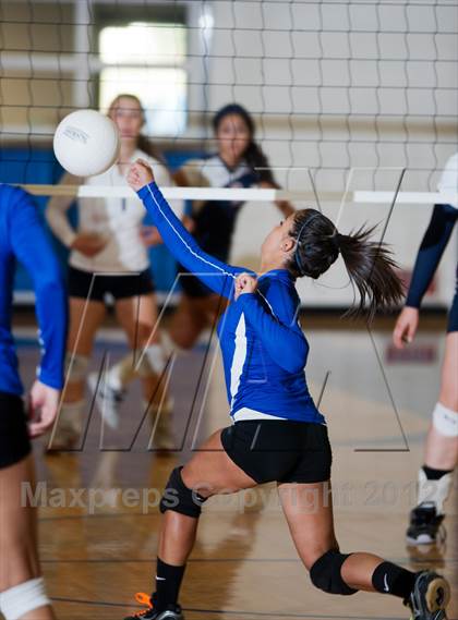 Thumbnail 2 in Turlock Christian vs. Waterford photogallery.