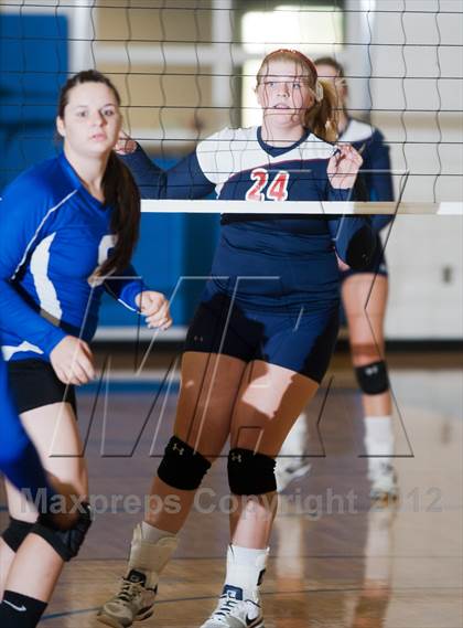 Thumbnail 3 in Turlock Christian vs. Waterford photogallery.