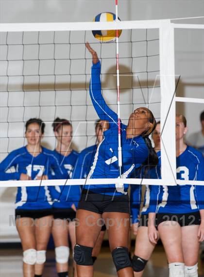 Thumbnail 3 in Turlock Christian vs. Waterford photogallery.