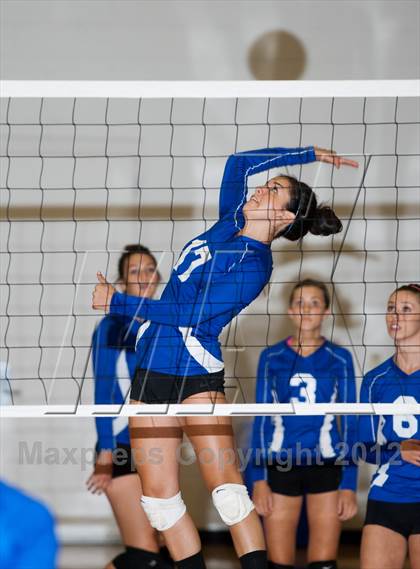 Thumbnail 2 in Turlock Christian vs. Waterford photogallery.