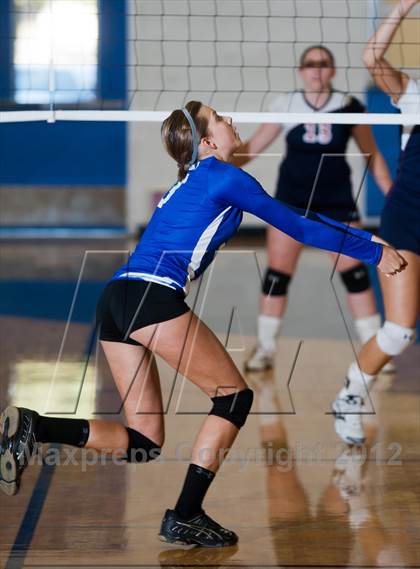 Thumbnail 3 in Turlock Christian vs. Waterford photogallery.