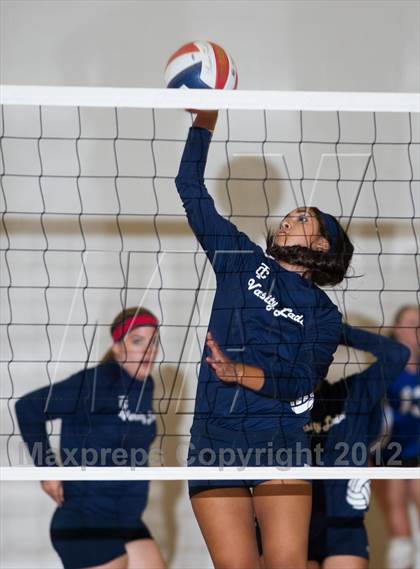 Thumbnail 3 in Turlock Christian vs. Waterford photogallery.