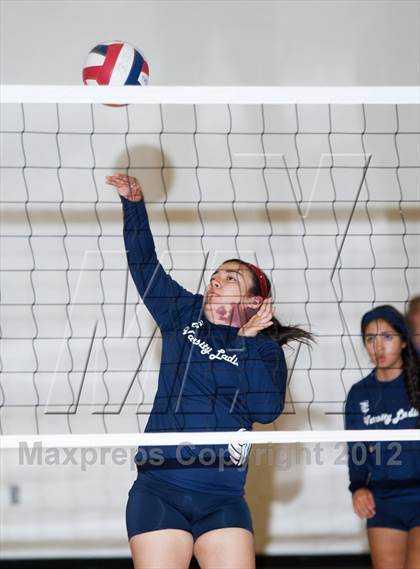 Thumbnail 3 in Turlock Christian vs. Waterford photogallery.