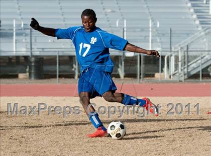 Thumbnail 1 in Salpointe Catholic vs. Palo Verde (Chris Mair Tournament) photogallery.