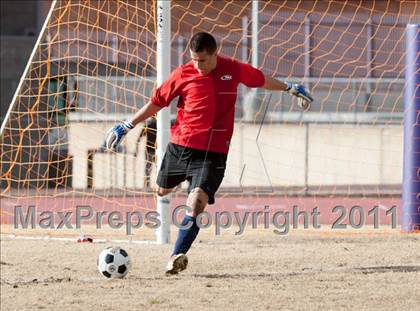 Thumbnail 2 in Salpointe Catholic vs. Palo Verde (Chris Mair Tournament) photogallery.