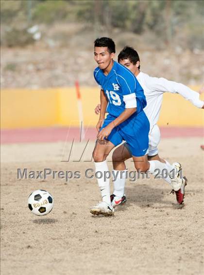 Thumbnail 2 in Salpointe Catholic vs. Palo Verde (Chris Mair Tournament) photogallery.