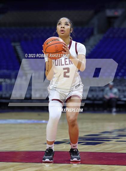 Thumbnail 3 in Pearland vs. DeSoto (UIL 6A Basketball State Semifinal) photogallery.