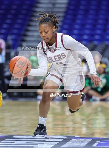 Thumbnail 3 in Pearland vs. DeSoto (UIL 6A Basketball State Semifinal) photogallery.