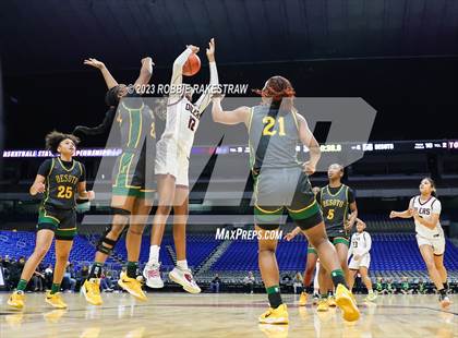 Thumbnail 3 in Pearland vs. DeSoto (UIL 6A Basketball State Semifinal) photogallery.