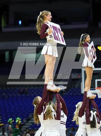 Thumbnail 2 in Pearland vs. DeSoto (UIL 6A Basketball State Semifinal) photogallery.