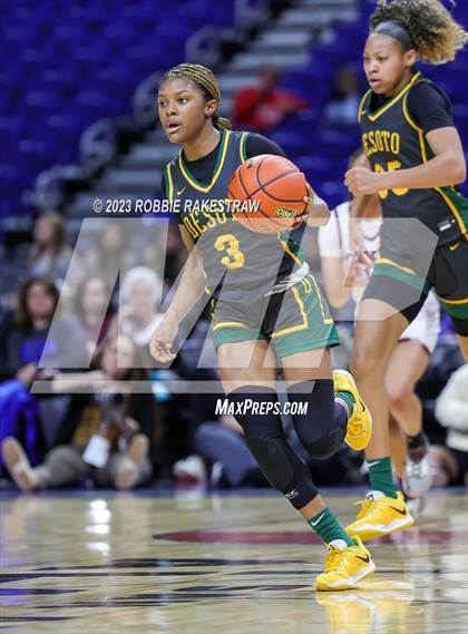 Thumbnail 1 in Pearland vs. DeSoto (UIL 6A Basketball State Semifinal) photogallery.