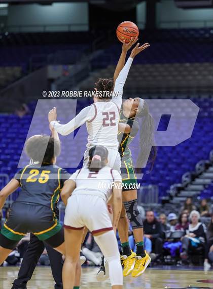 Thumbnail 3 in Pearland vs. DeSoto (UIL 6A Basketball State Semifinal) photogallery.