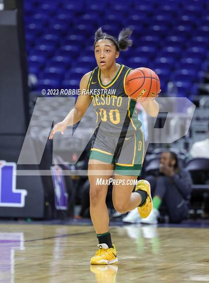 Thumbnail 1 in Pearland vs. DeSoto (UIL 6A Basketball State Semifinal) photogallery.