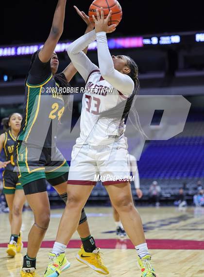 Thumbnail 3 in Pearland vs. DeSoto (UIL 6A Basketball State Semifinal) photogallery.