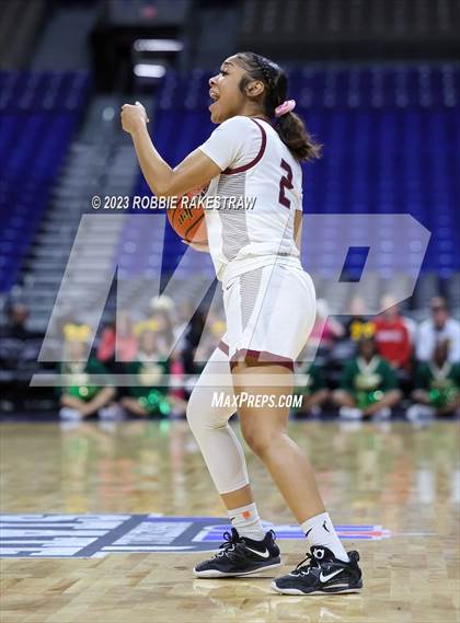 Thumbnail 3 in Pearland vs. DeSoto (UIL 6A Basketball State Semifinal) photogallery.