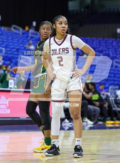 Thumbnail 1 in Pearland vs. DeSoto (UIL 6A Basketball State Semifinal) photogallery.